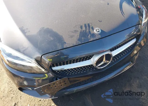 2019 Mercedes-Benz C 300 4Matic из США, поврежденный, VIN WDDWJ8EB5KF929624